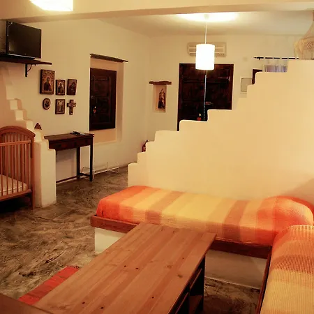 Kalderimi Apartment *